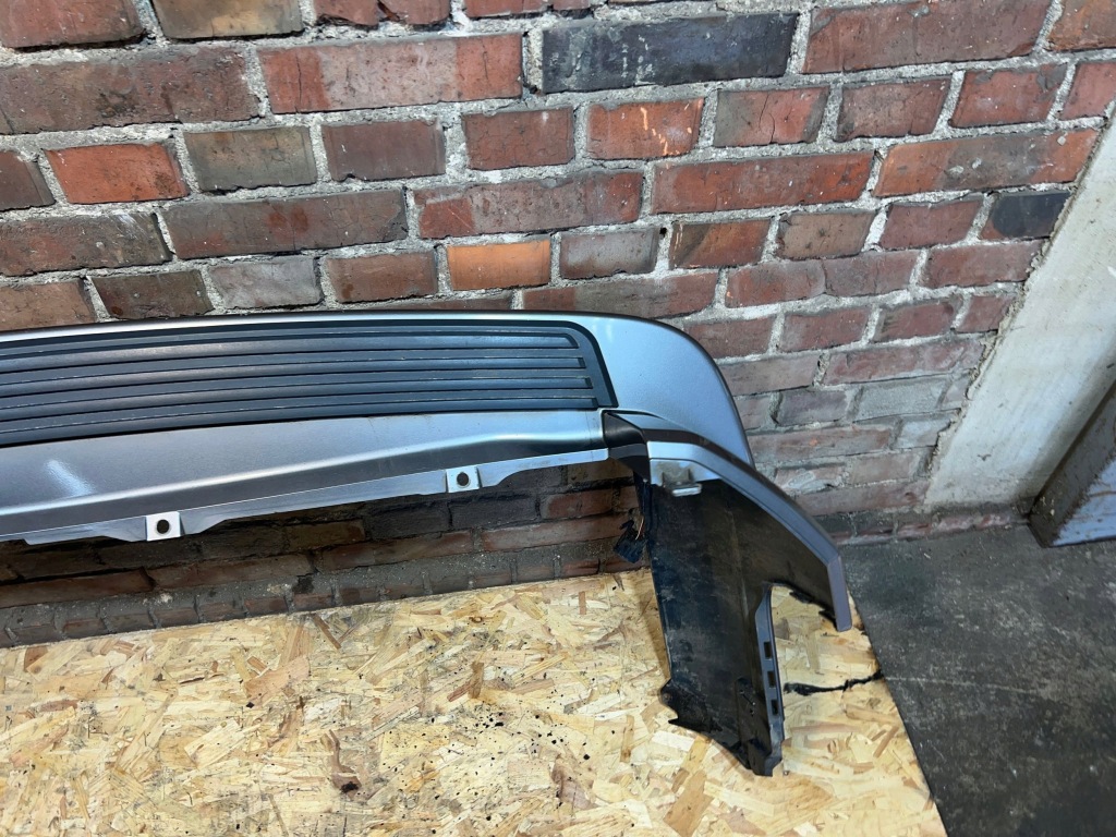 фото №11, Land rover discovery iv l319 3.0 td v6 306td бампер задняя задний pdc lrc 907