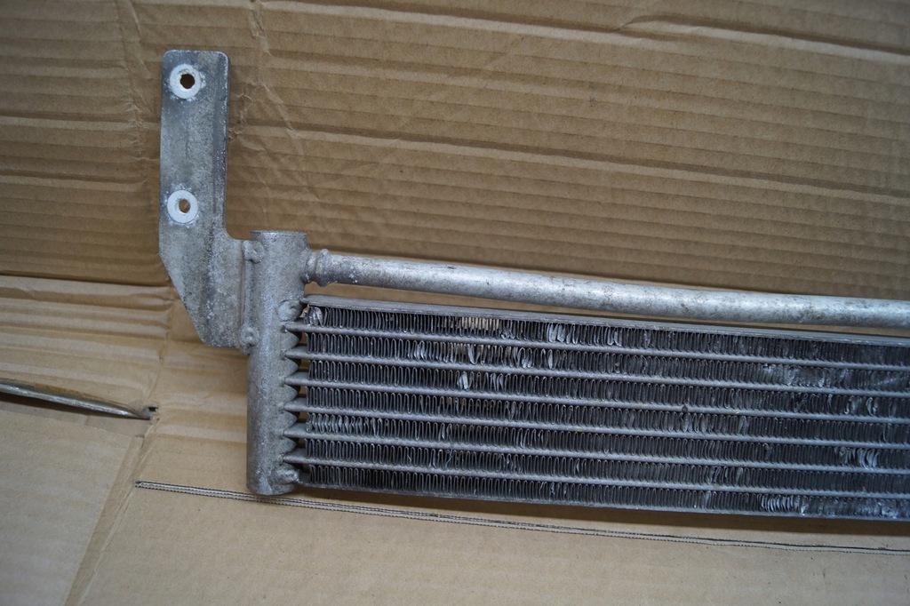 фото №6, Mercedes w212 радіатор оливи масляний радіатор a0005010765