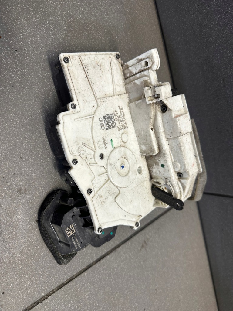 фото №1, Замок двері правий задня audi a6 c8 4k0839016p