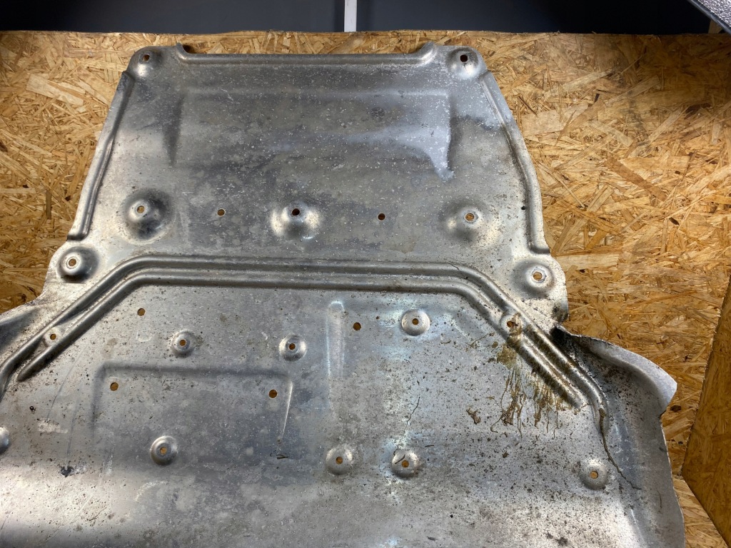 фото №9, Плита защита пол pod двигатель audi tt 8s7 cabrio 8s7863822d 2014-