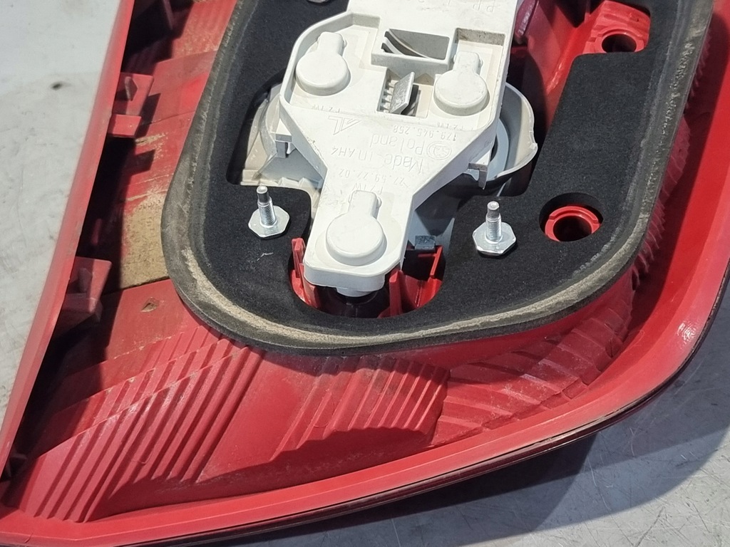 фото №12, Лампа правий задня оригінальний номер 1z9945096 skoda octavia ii kombi