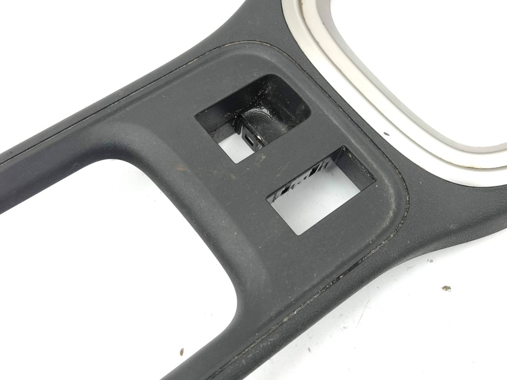 Jeep avenger 2024 молдинг консоли центральной 07357900660 с Разборки