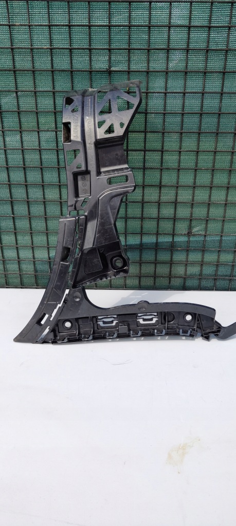 Купити Mercedes glc w253 кронштейн  бампера праві задній