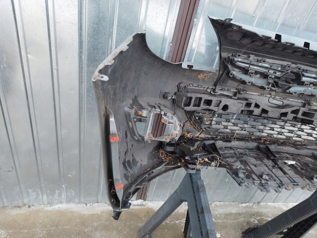 Бампер перед датчики pdc решётка радиатора opel astra j iv рестайлинг  2012-2015 цвет z179 с Разборки