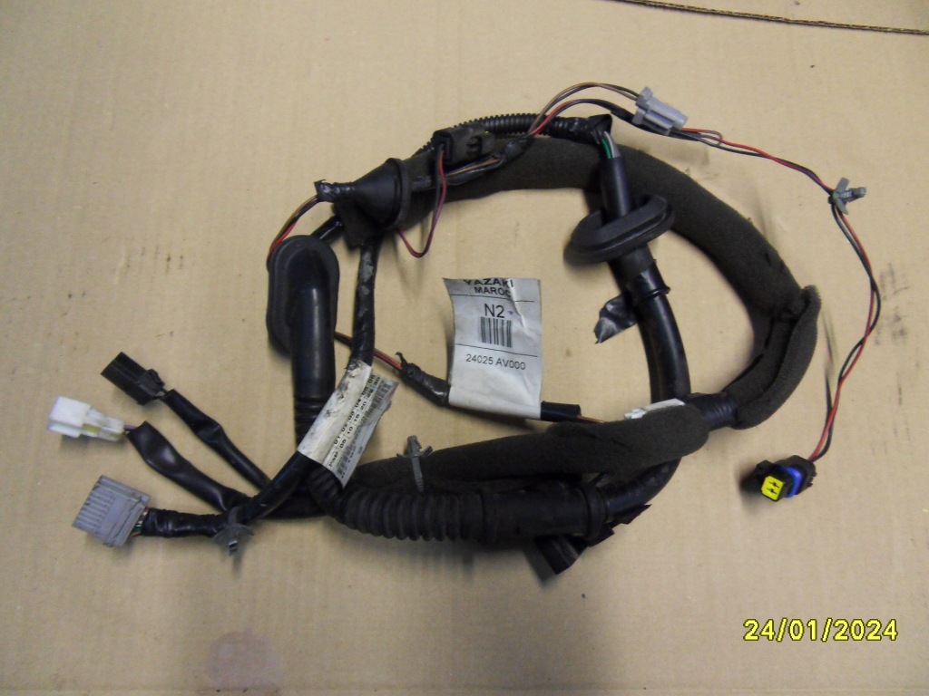 фото №1, Жгут крышки багажника nissan primera p12 sedan 24025-av000