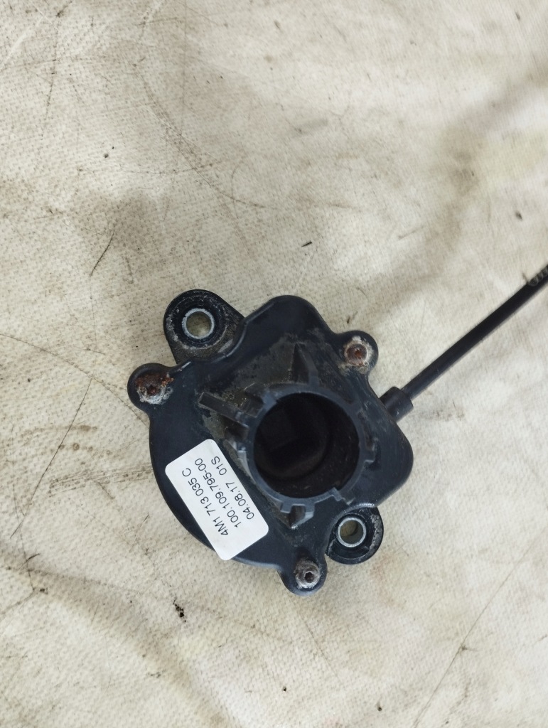 фото №4, Audi q7 15- трос тормоза ручного