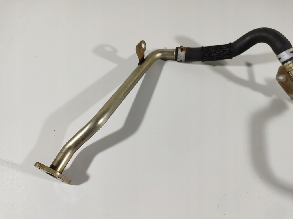 фото №3, Lexus is300h 13r wąż шланг wody