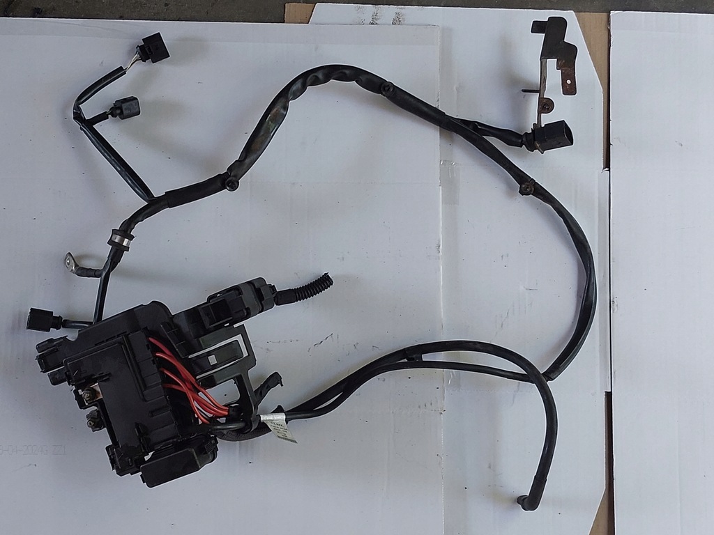 фото №1, Skoda rapid toledo iv клемма плюсовая коробка 6r0937550r