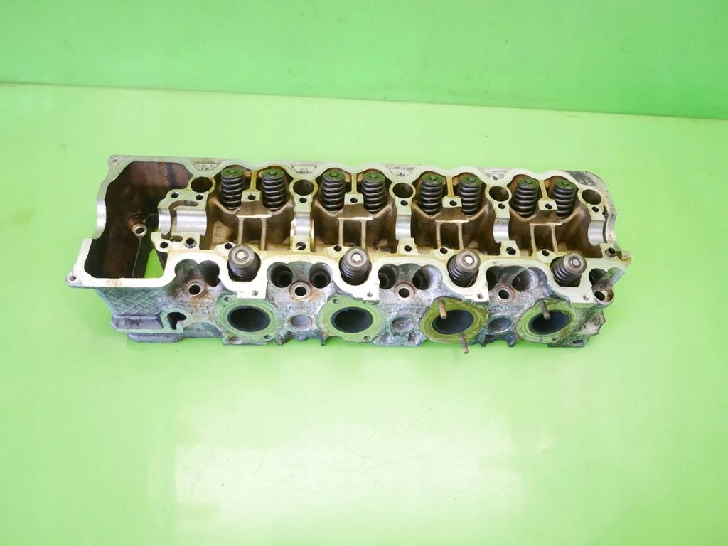 фото №1, Головка с клапанами левая mercedes w220 s500 5.0 v8