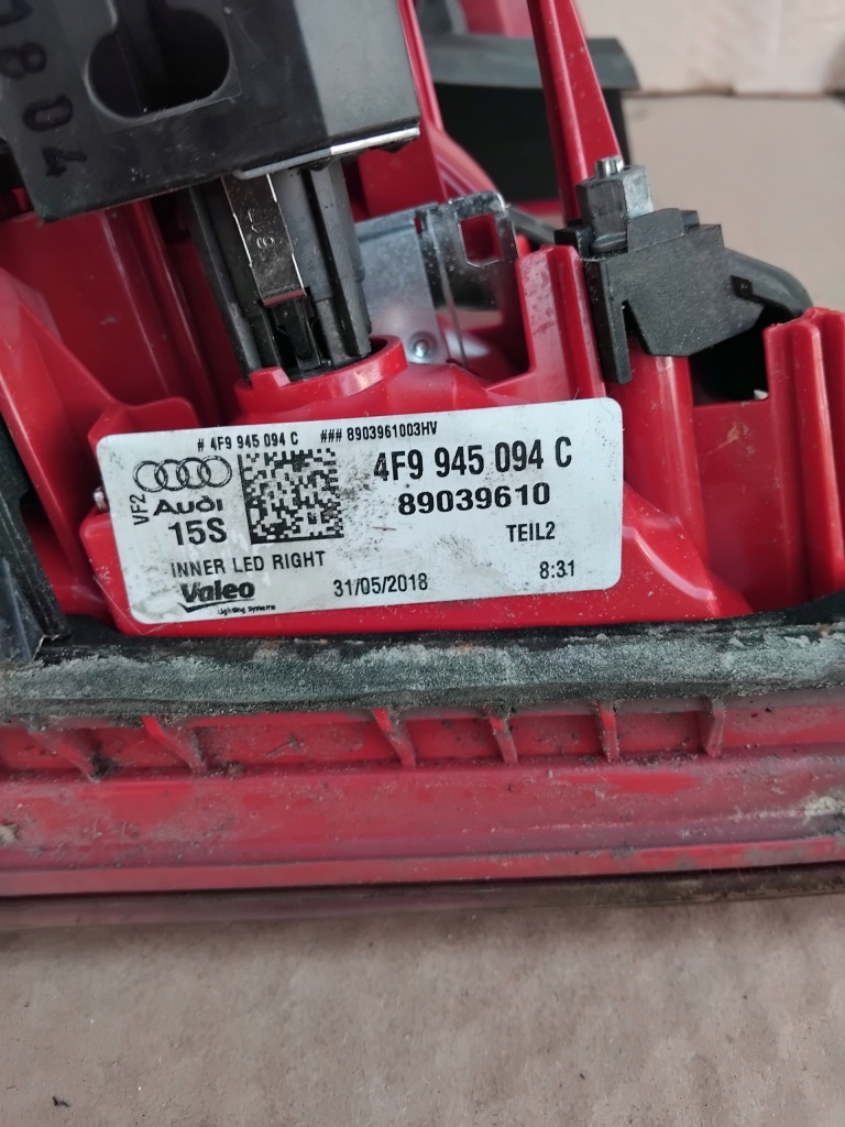 Фари задній led ліва правий комплект  audi a6 c6 універсал 04-08r європа Ціна