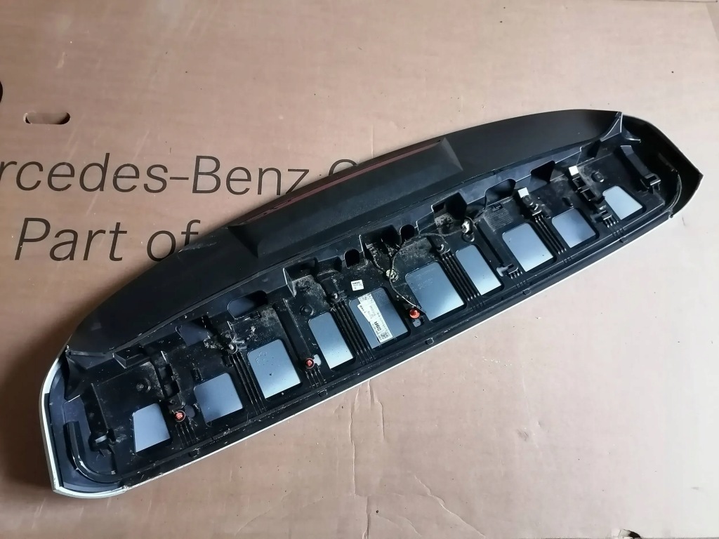 фото №7, Audi q4 e-tron задній спойлер кришки багажника накладка спойлер оригінал