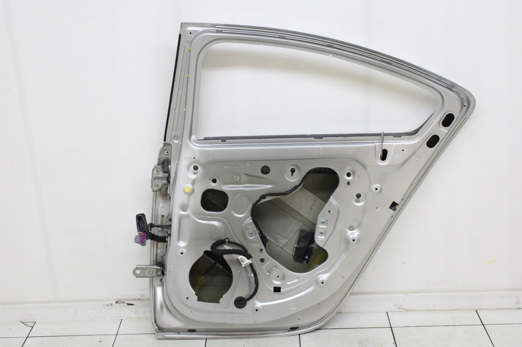 фото №7, Opel ampera chevrolet volt 10r- gan двері праве задні правий задня