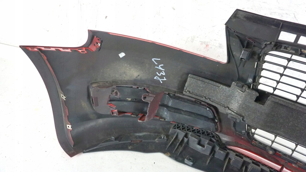 Бампер перед передний audi a3 8p lift 09-12 fl решётка радиатора 2009- ly3j 8p0807437h с Разборки