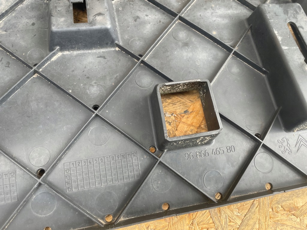 фото №12, Peugeot 5008 i 1 2010-2014 передній бампер нижня частина + захист