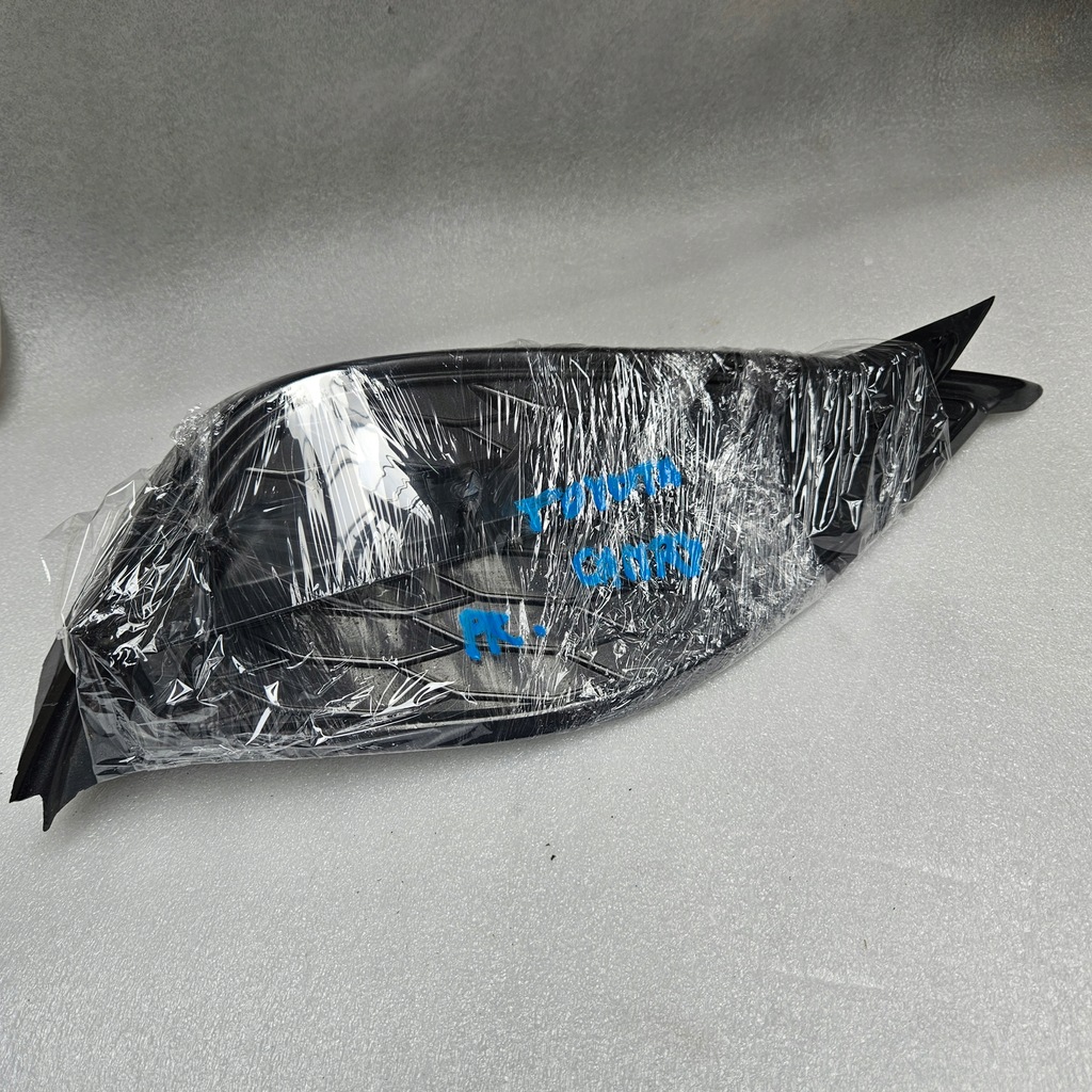 фото №16, Решётка бампера решётка радиатора правая toyota camry гибрид hybrid se 81481-06240