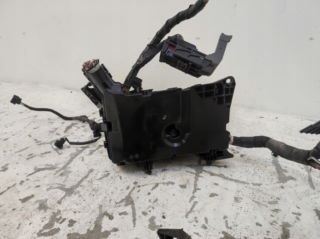 фото №9, Коробка корпус корпус запобіжників prius iii 3 lift 1.8b гібрид