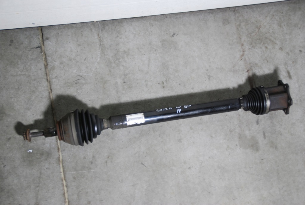 Купить Приводной вал правая  перед 3q0407272at superb 3 2.0tdi