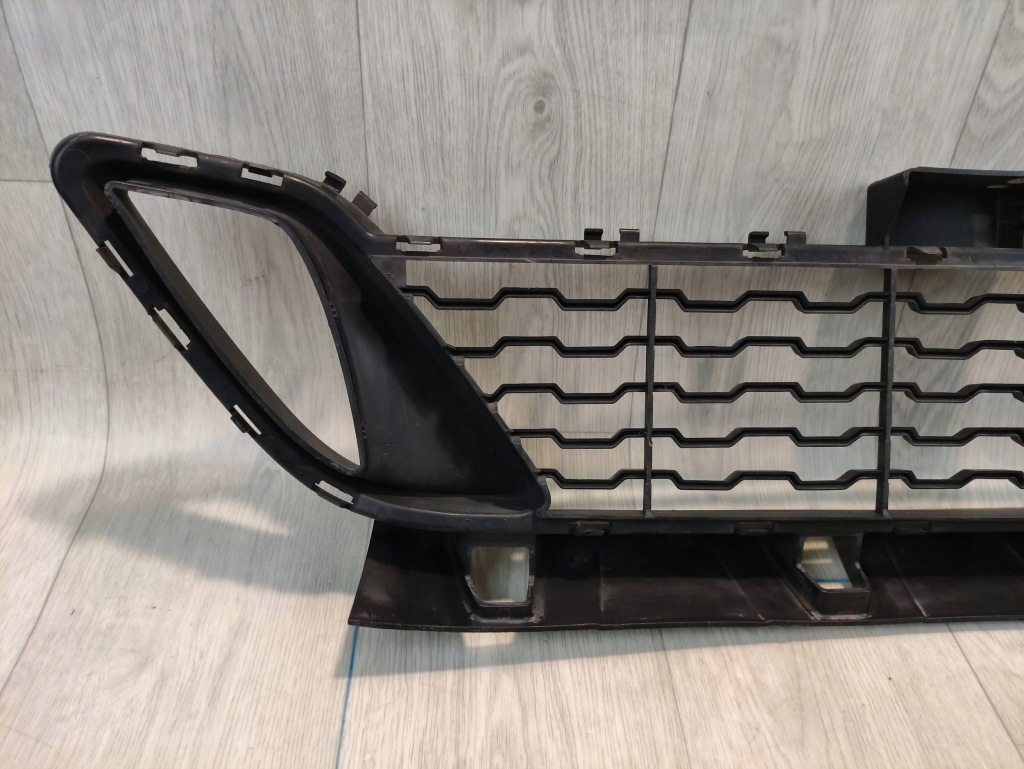 Bmw 2 f45 m-pakiet решётка средняя бампера перед 8057891 Цена