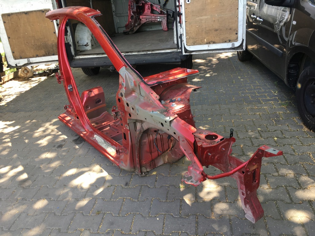 фото №1, Четверть правая передняя правый перед renault clio iv tennp