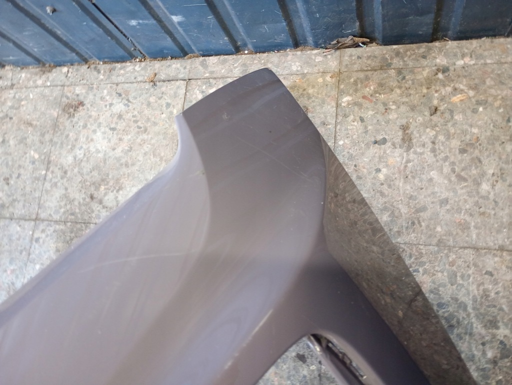 95c807221f бампер перед porsche macan ii turbo 95c 24-25 fioletowy Цена