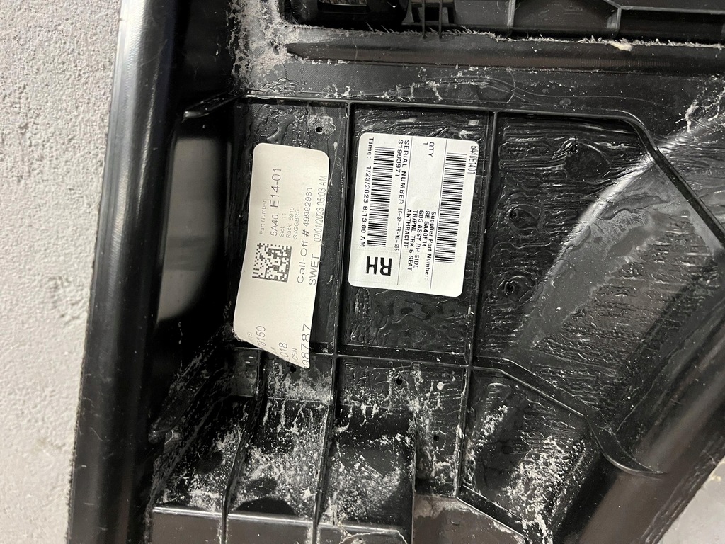 фото №8, Bmw x5 g05 обивка обшивка багажника правый задняя 5a40e14