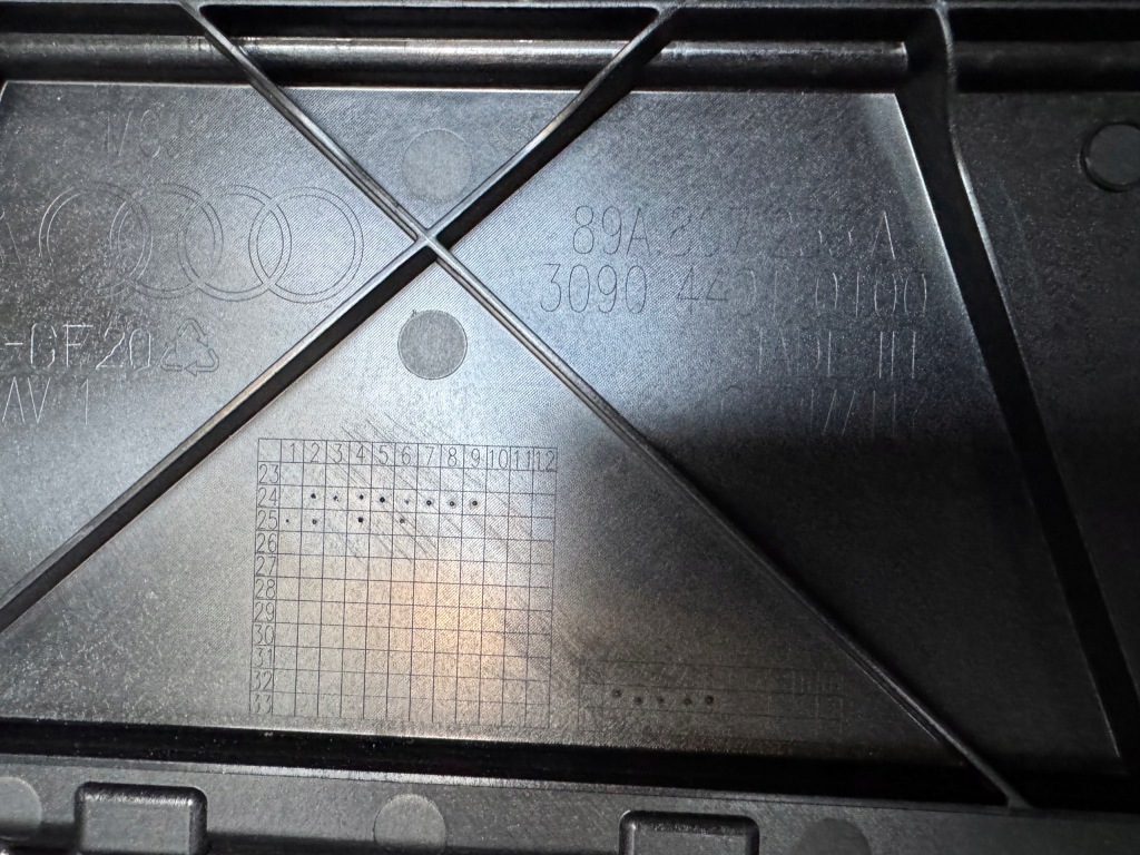 фото №10, Бампер перед передній audi q4 89a e-tron lift 89a807437b решітка радіатора 89a807233a