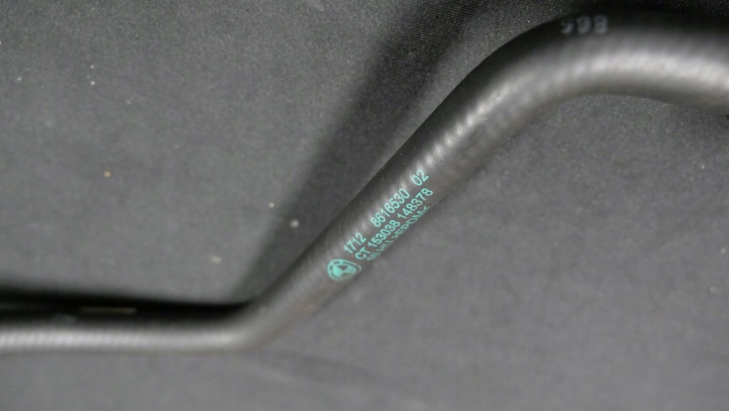 фото №3, Bmw f20 f30 труба шланг воды радиатора воздуха 8616530