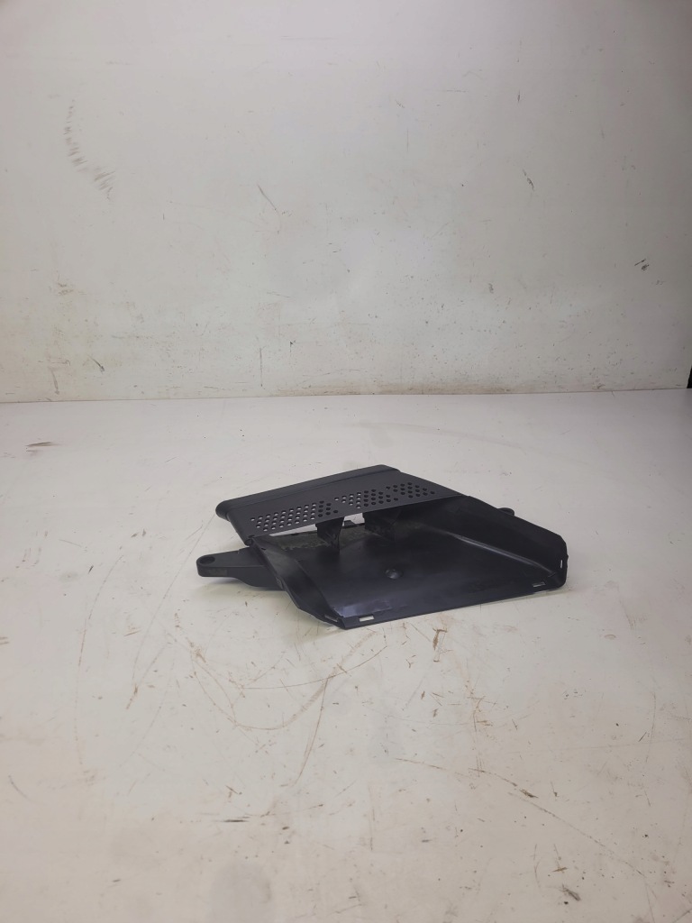 фото №1, Впуск повітрозабірник повітря audi a4 b8 lift a5 8k0129618e