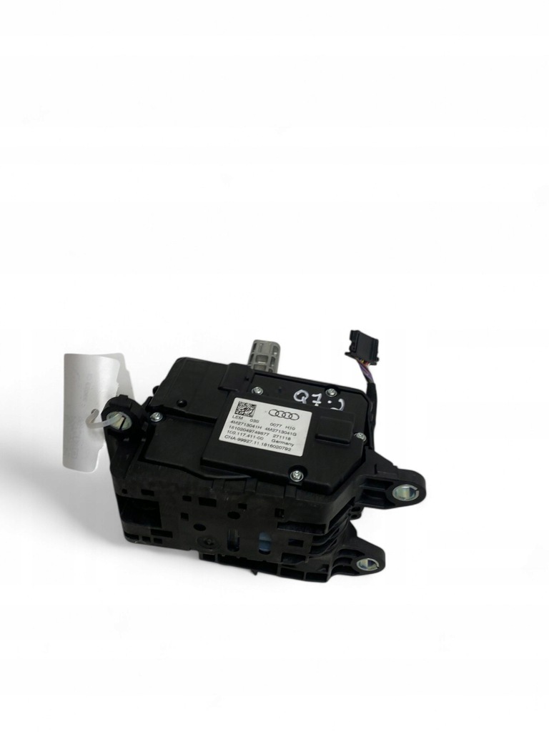 фото №10, Audi q7 4m 2018 домкрат переключения передач / верхний