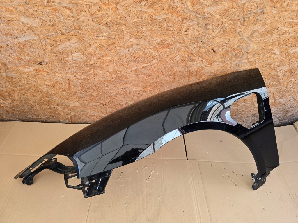 фото №1, Porsche taycan 9j крыло левый передний