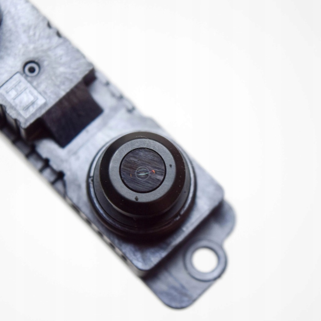 Tesla model y 2022 ліва сторона камера на крила бічний Недорого