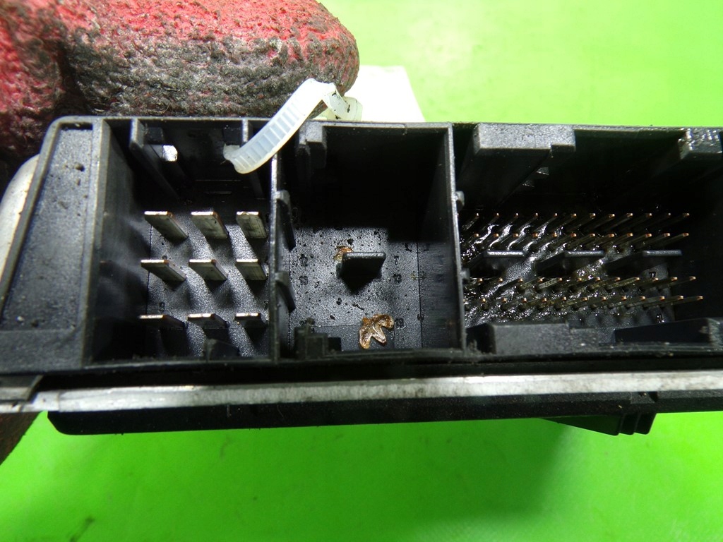 Купить Mercedes w203 2.0 бортовой компьютер блок управления двигателя a1111533079