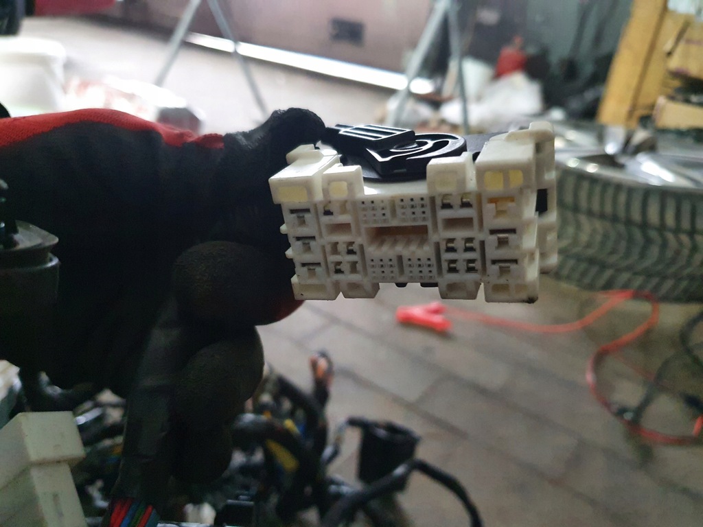 фото №5, Жгут электропроводка салон hyundai ix20 kia venga