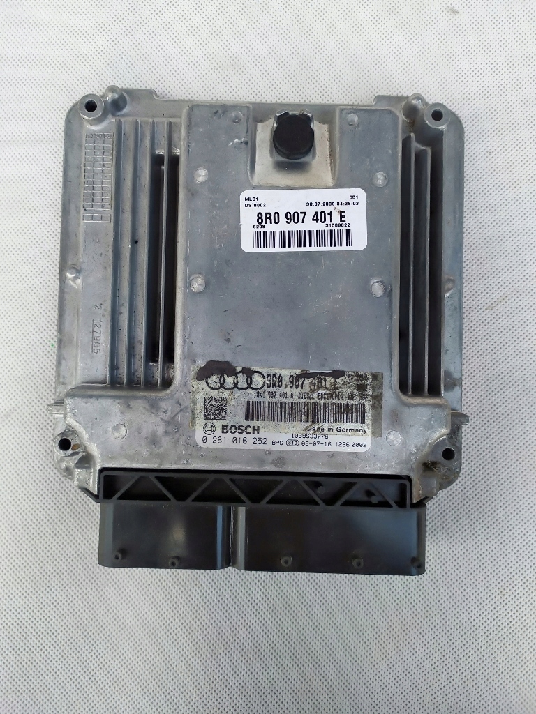 фото №1, Audi бортовой компьютер ecu 8r0907401e