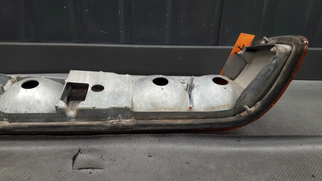 Лампа лівий задній mercedes w116 в Україні