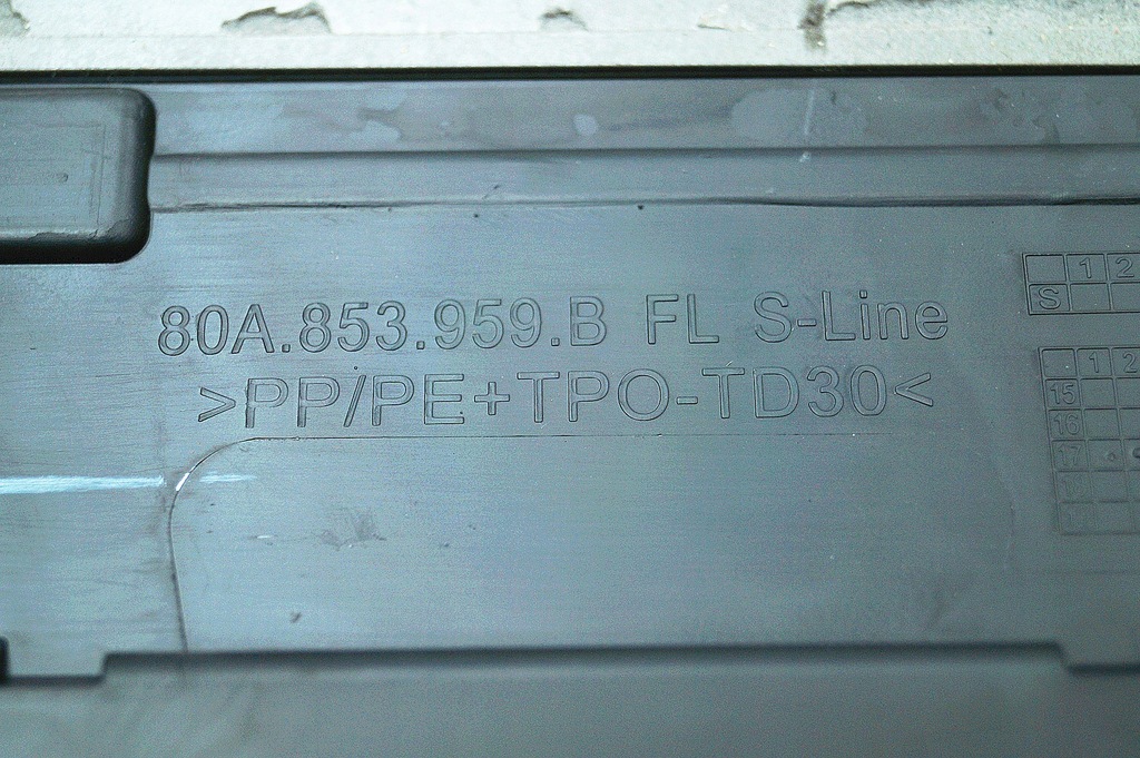 фото №6, Молдинг дверь левый перед audi q5 fy 80a s-line