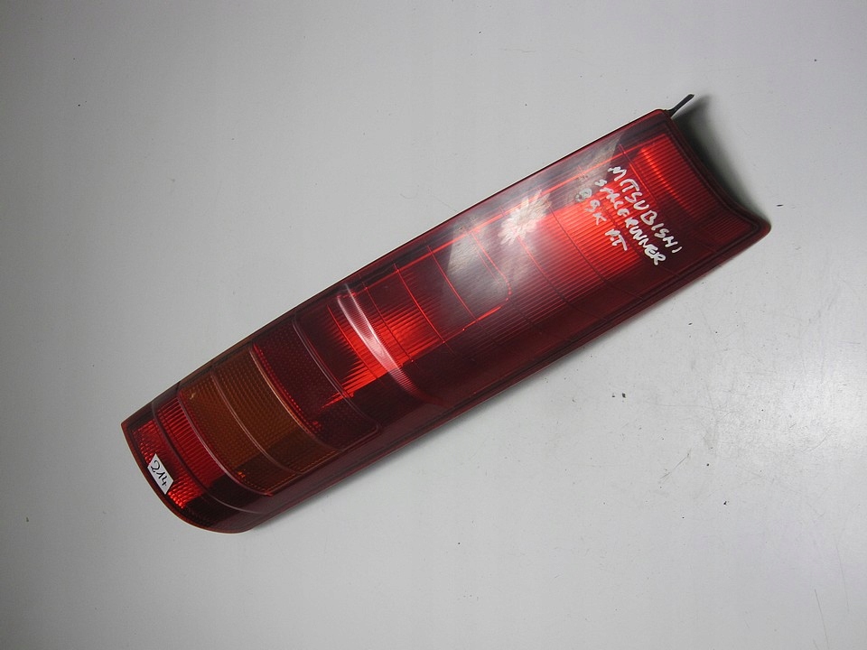 фото №5, Лампа задня права mitsubishi space runner 99 214