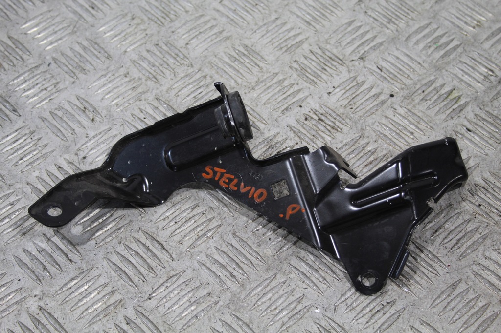 фото №1, Кронштейн кронштейн правое stelvio