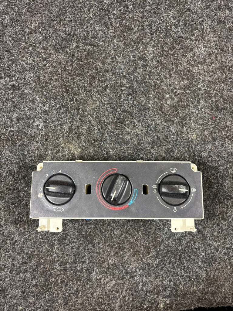 фото №1, Peugeot 306 панель обдув