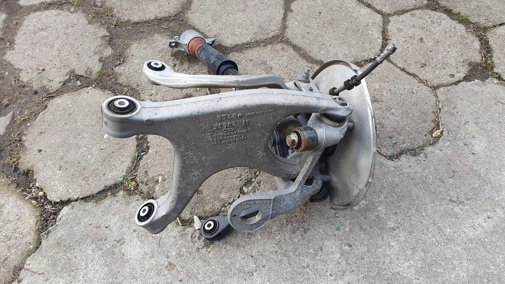 фото №6, Audi a4 b8 8k 8k0505432ap правая поворотный кулак задняя задняя рычаги