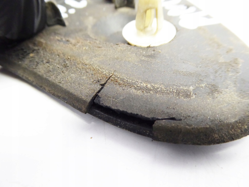 фото №5, Almera tino заглушка треугольник крыла перед левая