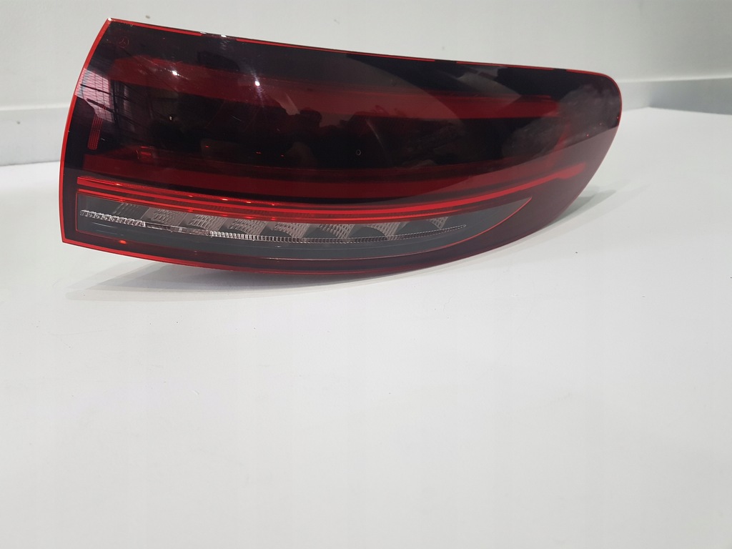 фото №1, Лампа задняя задняя mercedes eqc a2939062201