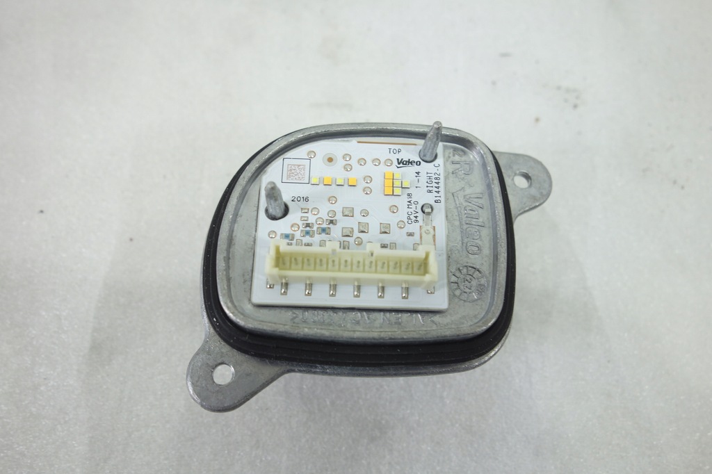 фото №1, Модуль jeżyk led перед правый opel corsa f 90186993c