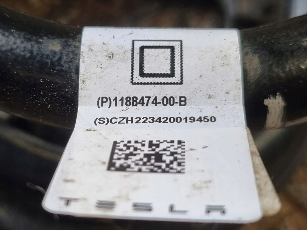 2023 tesla model y пружина задняя 118847400b Оригинал