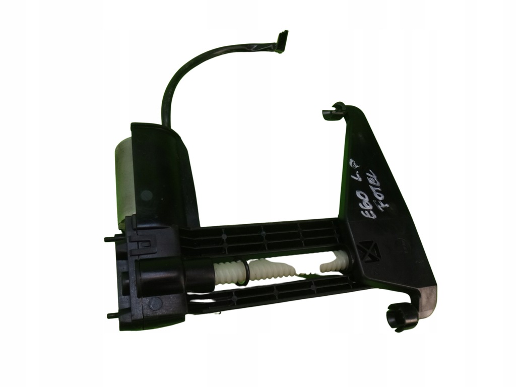 фото №1, Привод регулировки подголовник левый перед bmw e60 e61