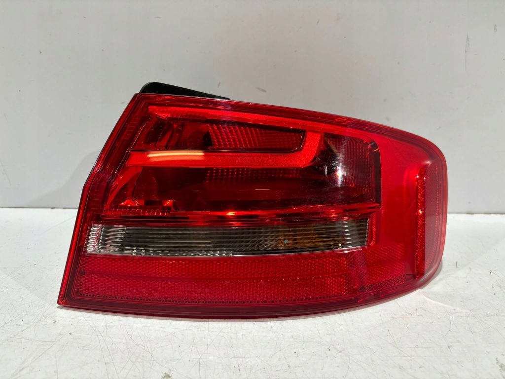 фото №1, Audi a4 b8 lift sedan лампа задня права - 16039