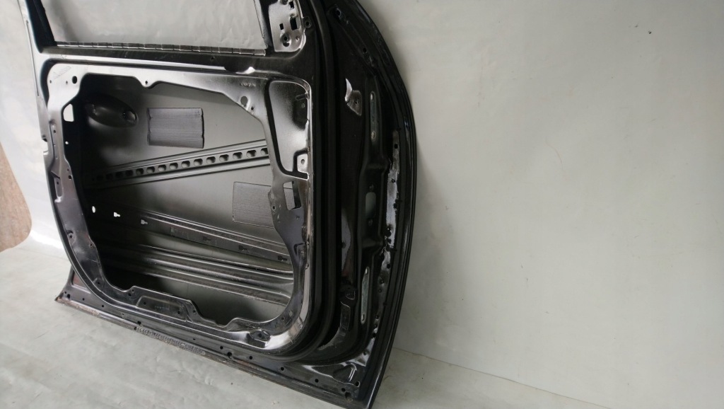Двері ліва перед передні mercedes ml 164 Оригінал