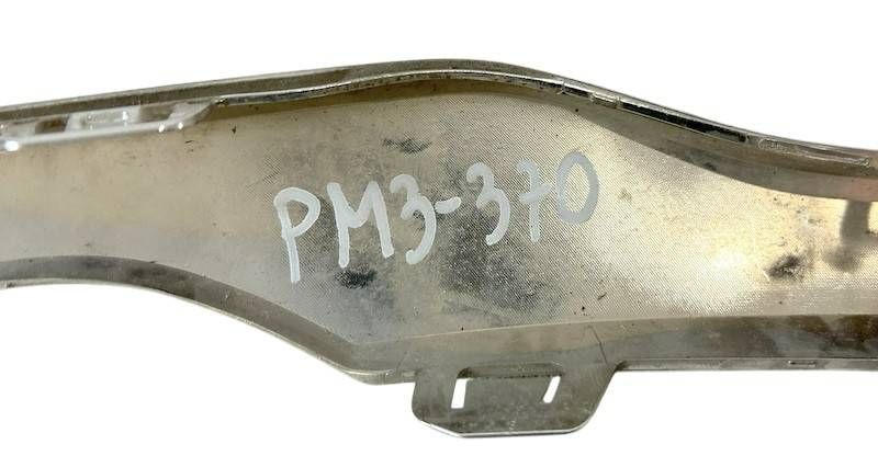 A2968852000 a2968857601 молдинг декоративна бампера перед права mercedes eqs Зі Шроту