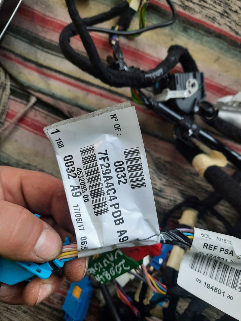 фото №12, Peugeot 2008 i lift 1.2thp навігація екран джгут антена kpl.