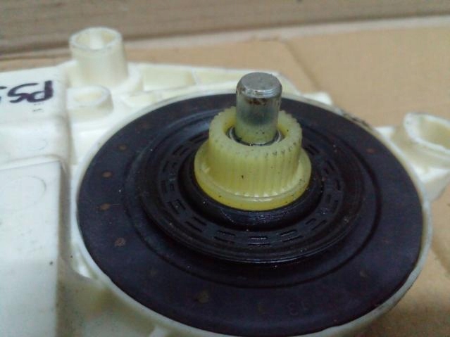 фото №2, Моторчик стекло левый задняя renault laguna iii eu